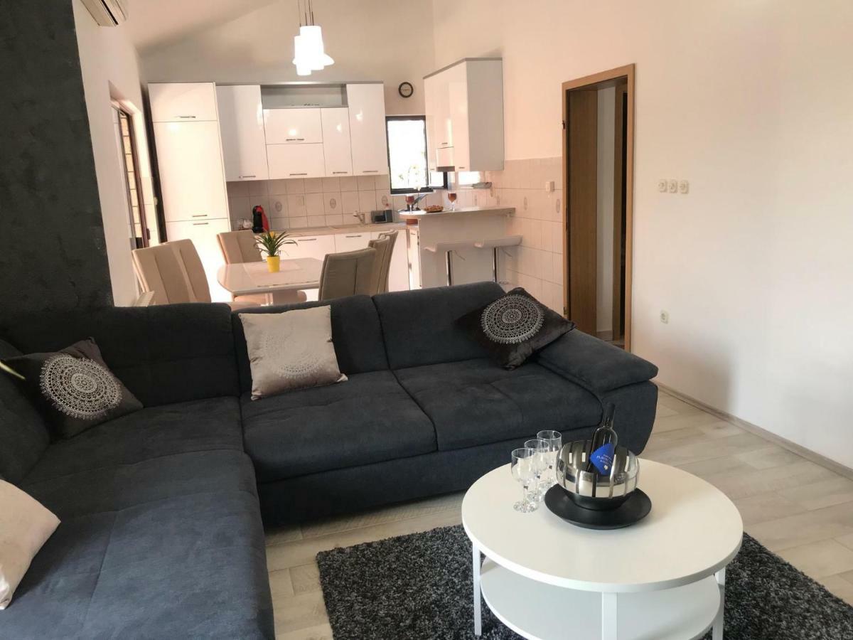 Apartment Ive Trogir Exterior foto